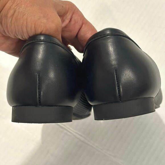 Unisa black womens textured flats loafers size 6M new without tags box - Picture 7 of 10